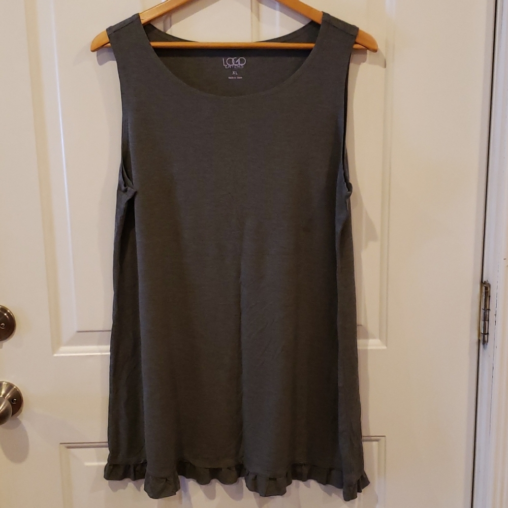 Logo Layers Tank Size XL